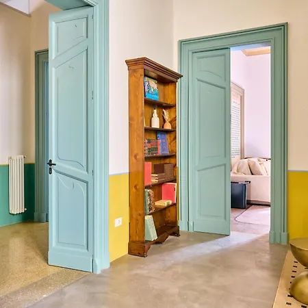 Palazzo Mercanzia Gasthuis 3*