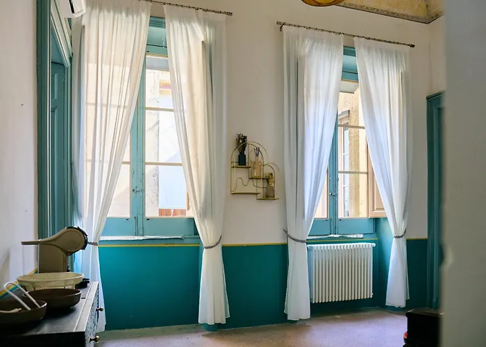 Palazzo Mercanzia 3*