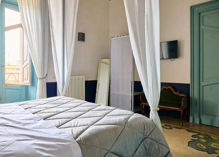 Palazzo Mercanzia 3* Lecce