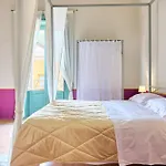 Palazzo Mercanzia Pensión 3*
