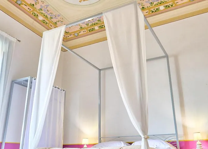 Palazzo Mercanzia 3*