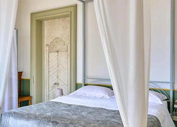 Palazzo Mercanzia 3* Lecce