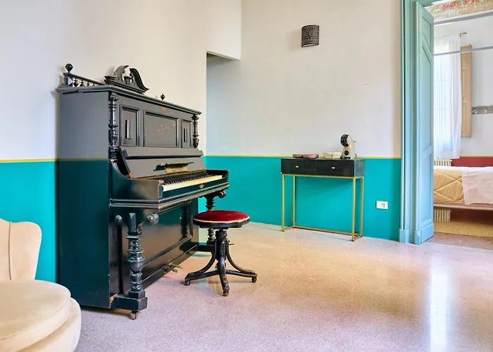 Palazzo Mercanzia Affittacamere 3*